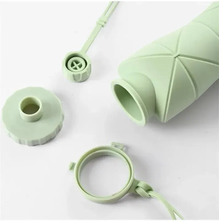 **Foldable Silicone Water Bottle with Leak-Proof Cap & Carrying Strap**